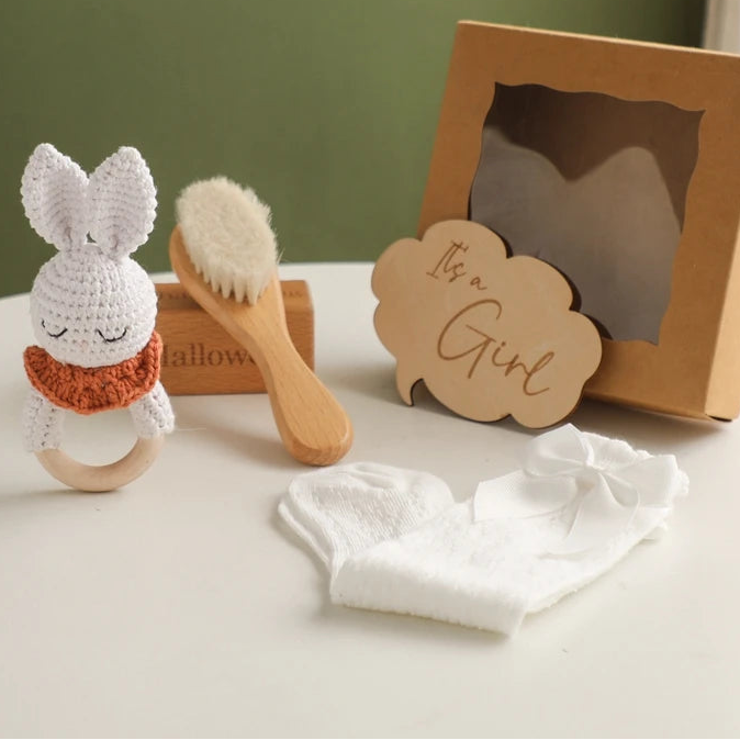 Newborn Baby It's a Girl or Boy Gift Set