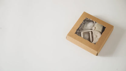 Newborn Baby It's a Girl or Boy Gift Set